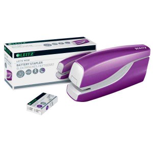 Tűzőg&eacute;p LEITZ  Wow 10lap elemes lila  55661062