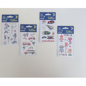Matrica STICKERS   tetov&aacute;l&oacute;s s&ouml;t&eacute;tben vil&aacute;g&iacute;t&oacute;s!!! TR
